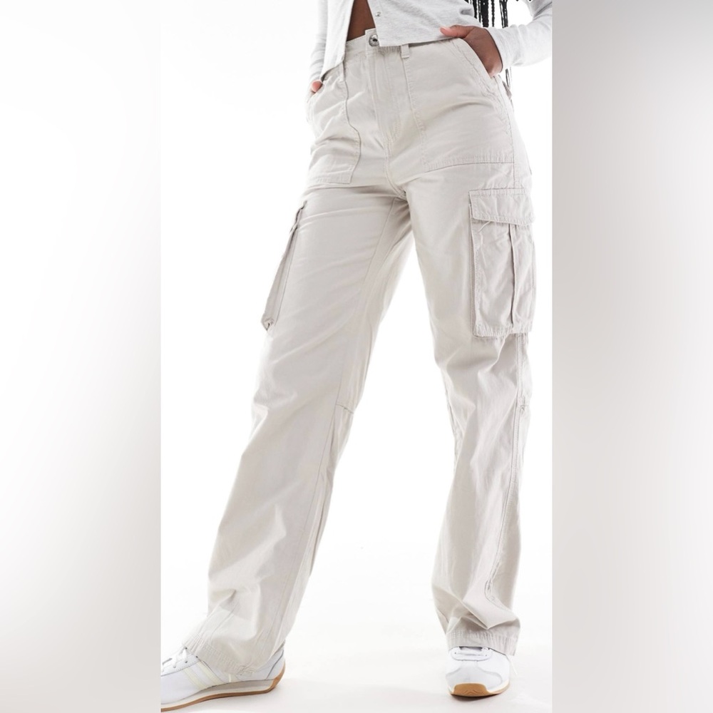 Bershka cargo pants in gray